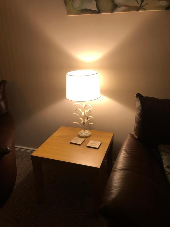 Ponderosea Cottage Free Gated Parking M1 & City Location, Wood Stove Lisburn Eksteriør billede