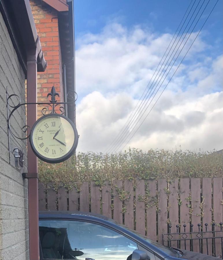 Ponderosea Cottage Free Gated Parking M1 & City Location, Wood Stove Lisburn Eksteriør billede